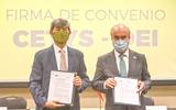 El rector de Cetys, Fernando León García, así como el secretario general de la OEI, Mariano Jabonero, firmaron el documento de colaboración en la sala Gulfstream