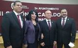 La alcaldesa Norma Bustamante junto al director de la DSPM, Joel Hidalgo Dueñez Hurtado (extrema derecha)