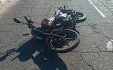 Motociclista lesionado en accidente en calle Novena